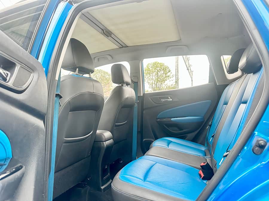 Changan CS15 2016 #8 Changan CS15 2016 صورة سيارة #8