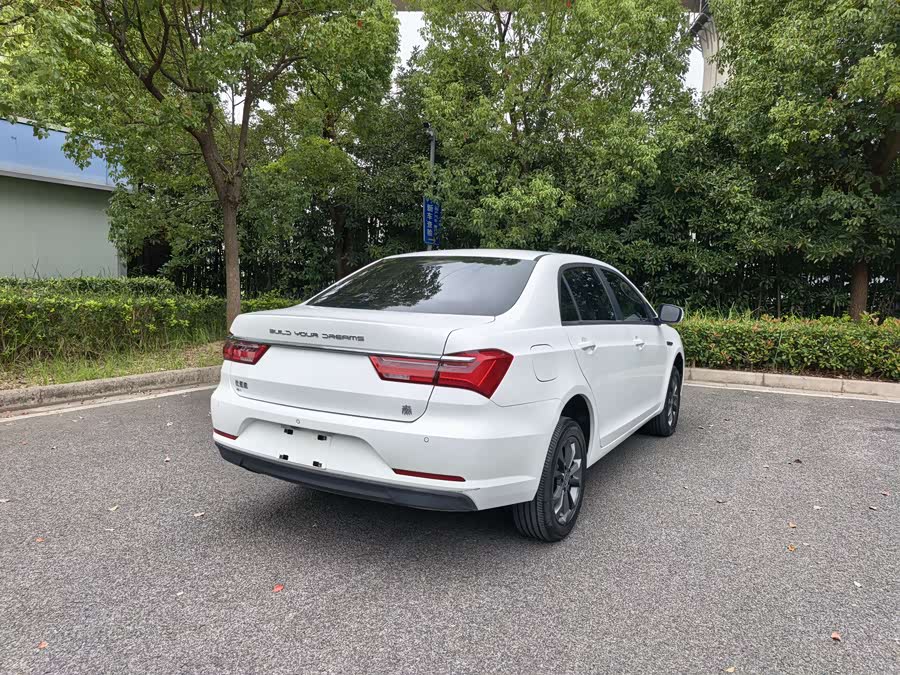 BYD Qin New Energy 2023 car image #8