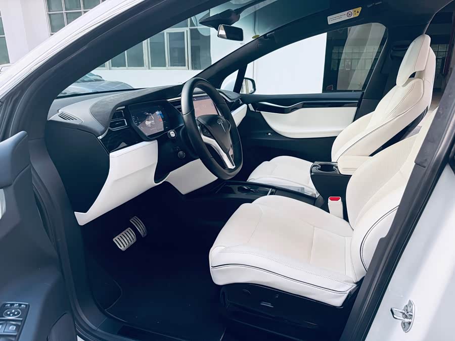 Tesla Model X 2017 #8 Tesla Model X 2017 car image #8