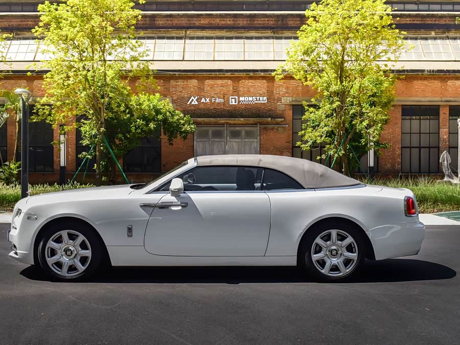 Rolls-Royce Dawn 2023 car image #8