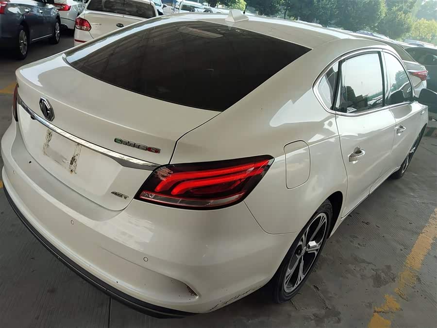 MG 6 New Energy 2018 car image #8