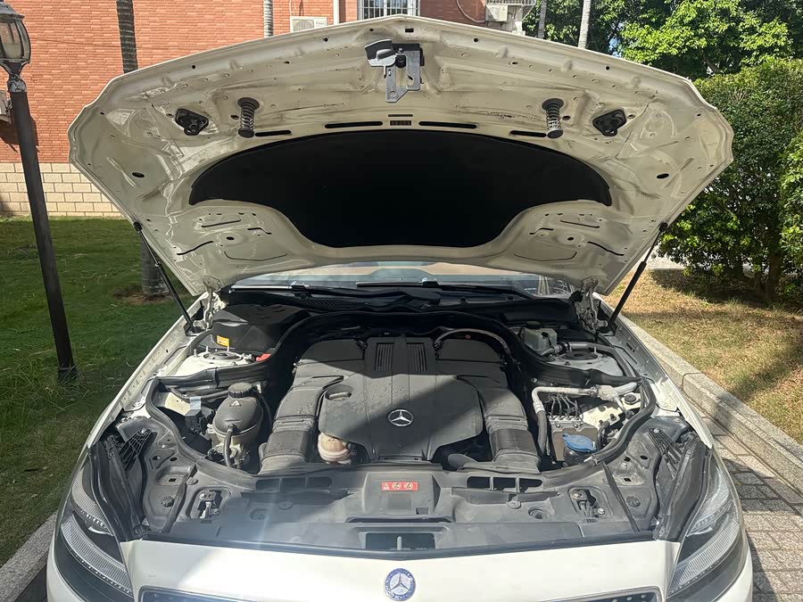 Mercedes-Benz CLS Class 2015 immagine di auto #8