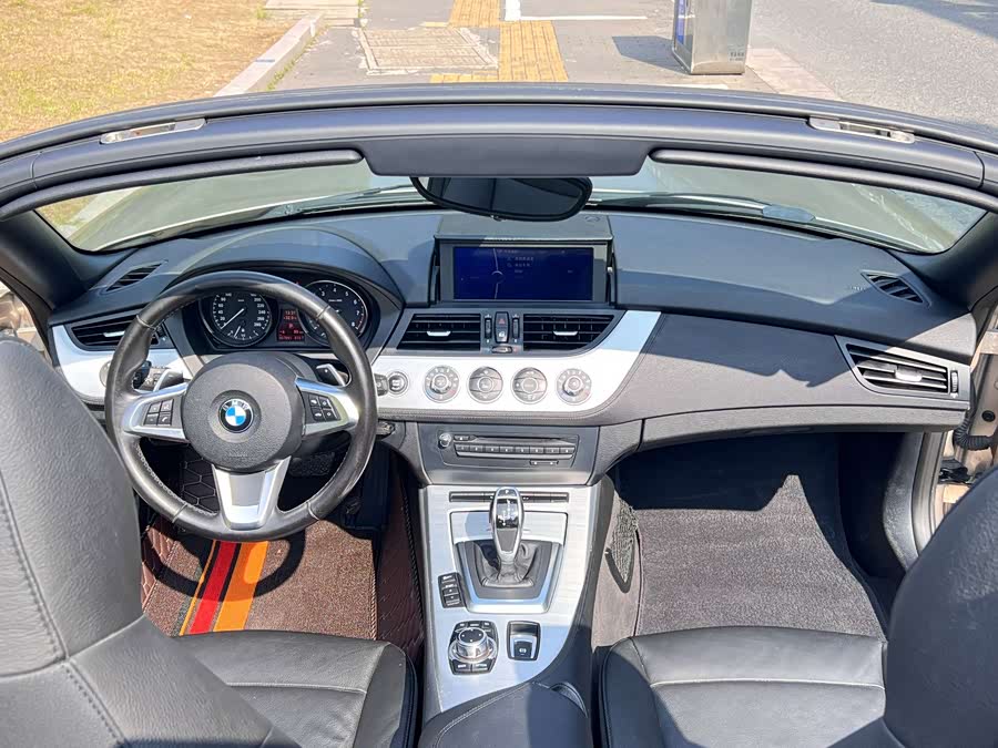 BMW Z4 2012 car image #8