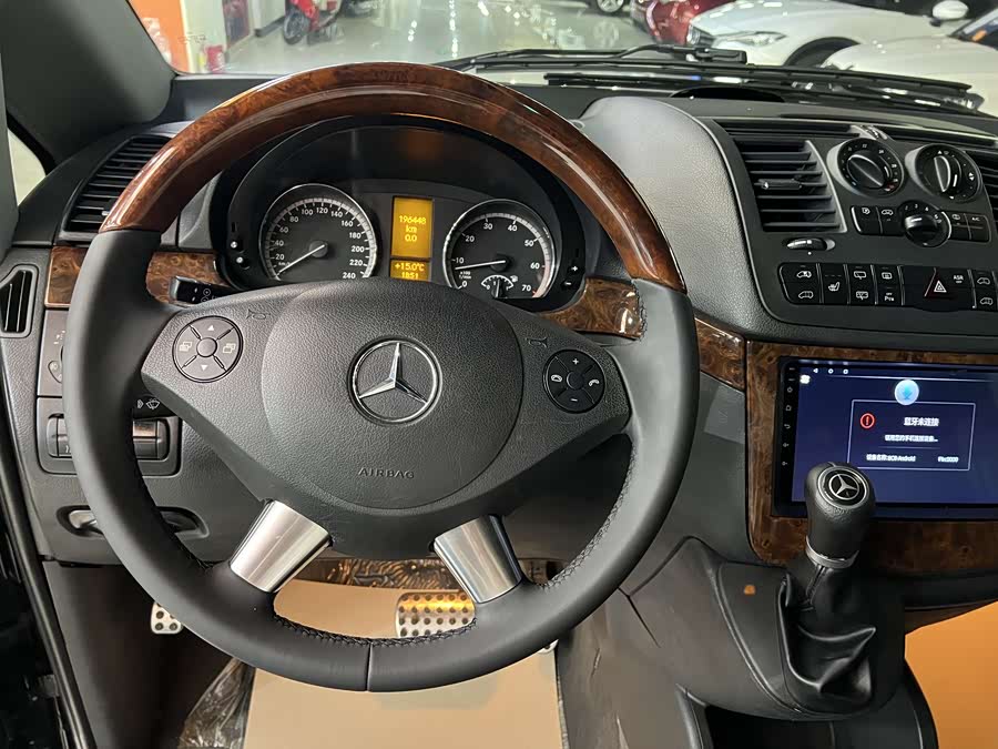 Mercedes-Benz Viano (Imported) 2011 #8 Mercedes-Benz Viano (Imported) 2011 car image #8