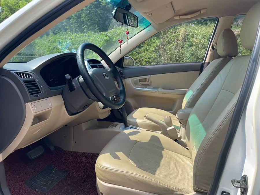 Kia Cerato 2010 imagen de coche #8