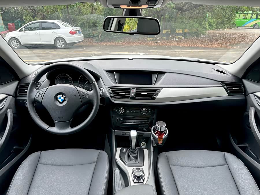 BMW X1 (Imported) 2012 car image #8