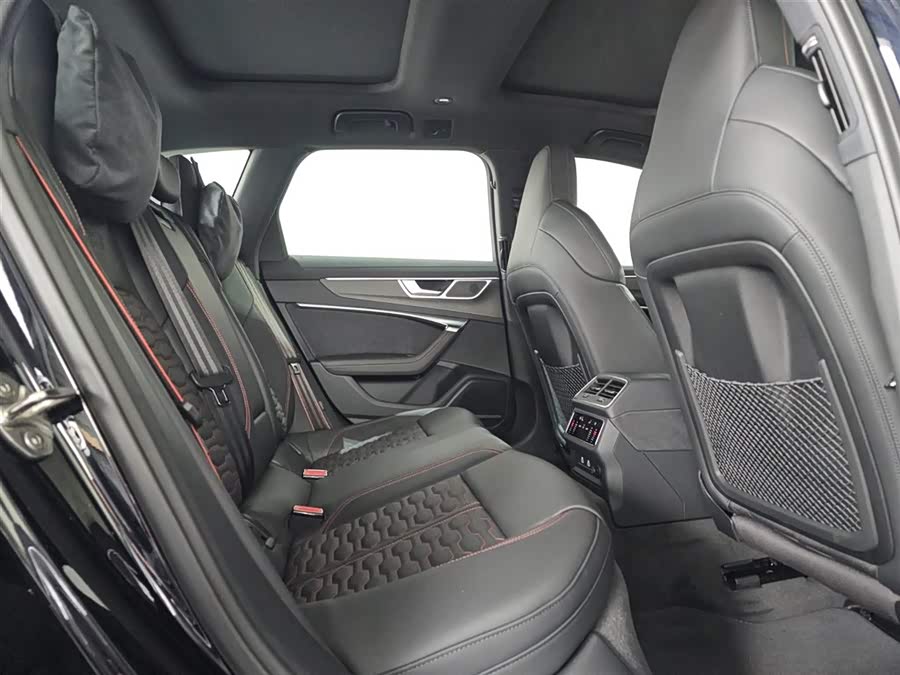 Audi RS 6 2021 car image #8