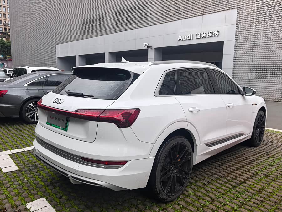 Mercedes-Benz SLK AMG 2023 #8 Mercedes-Benz SLK AMG 2023 صورة سيارة #8