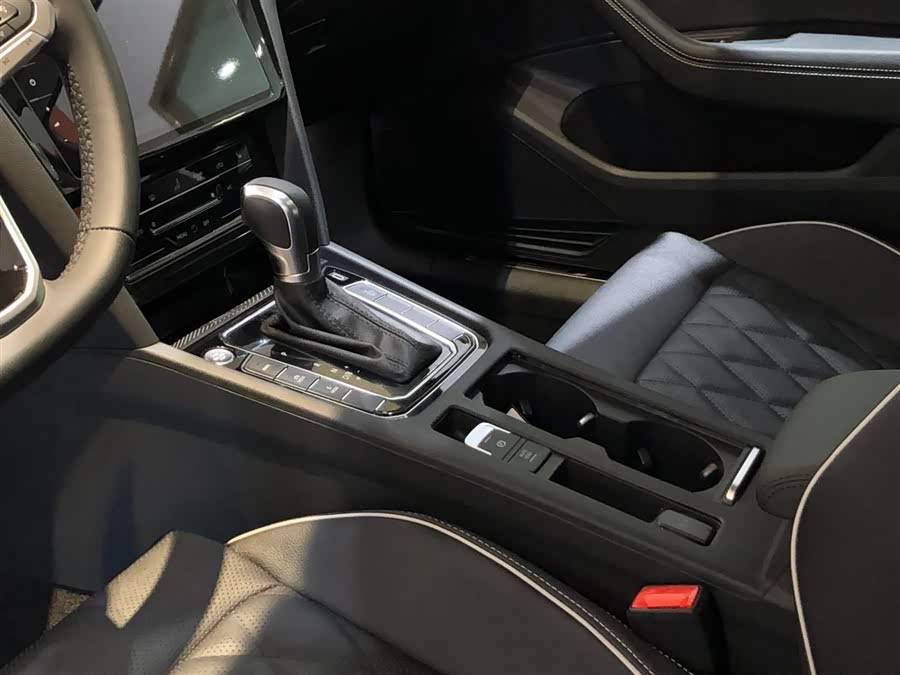 Volkswagen Magotan GTE 2023 car image #8