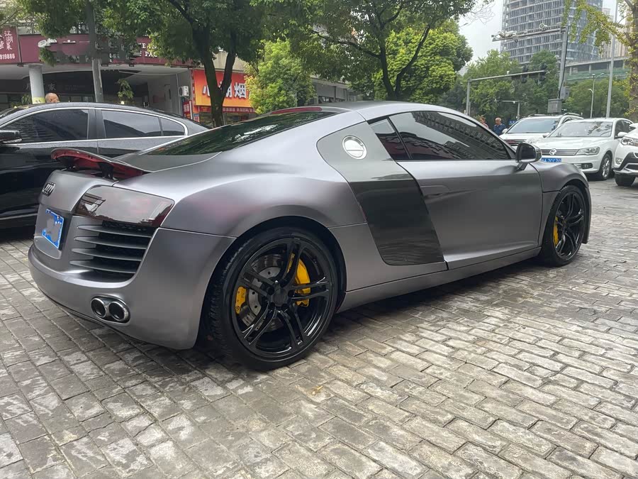 Audi R8 2009 immagine di auto #8