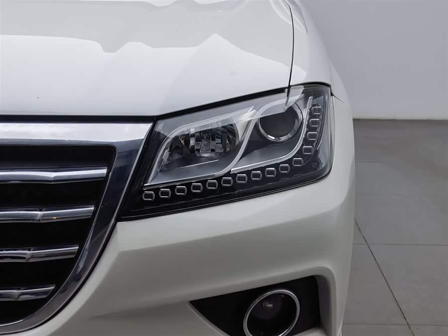 Haval H2 2017 car image #8