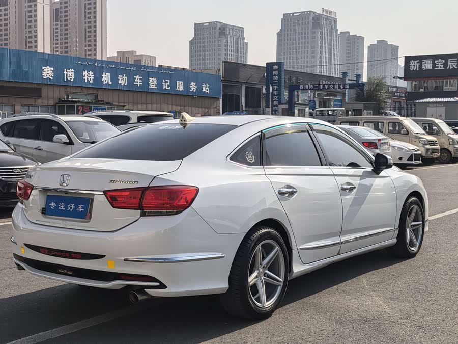 Honda Spirior 2016 immagine di auto #8