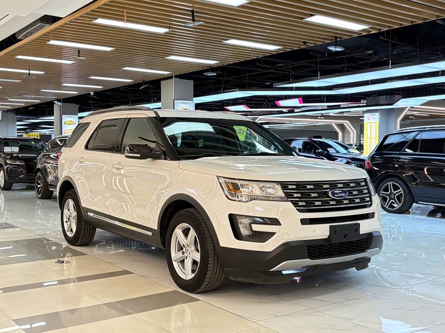 Ford Explorer (Imported) 2016 #8 Ford Explorer (Imported) 2016 car image #8
