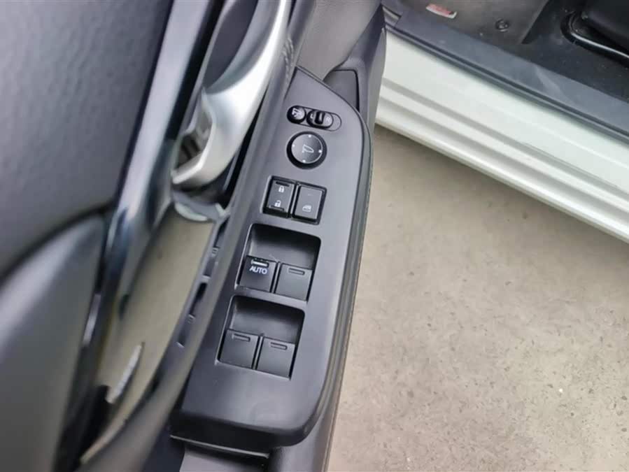 Honda Envix 2020 car image #8