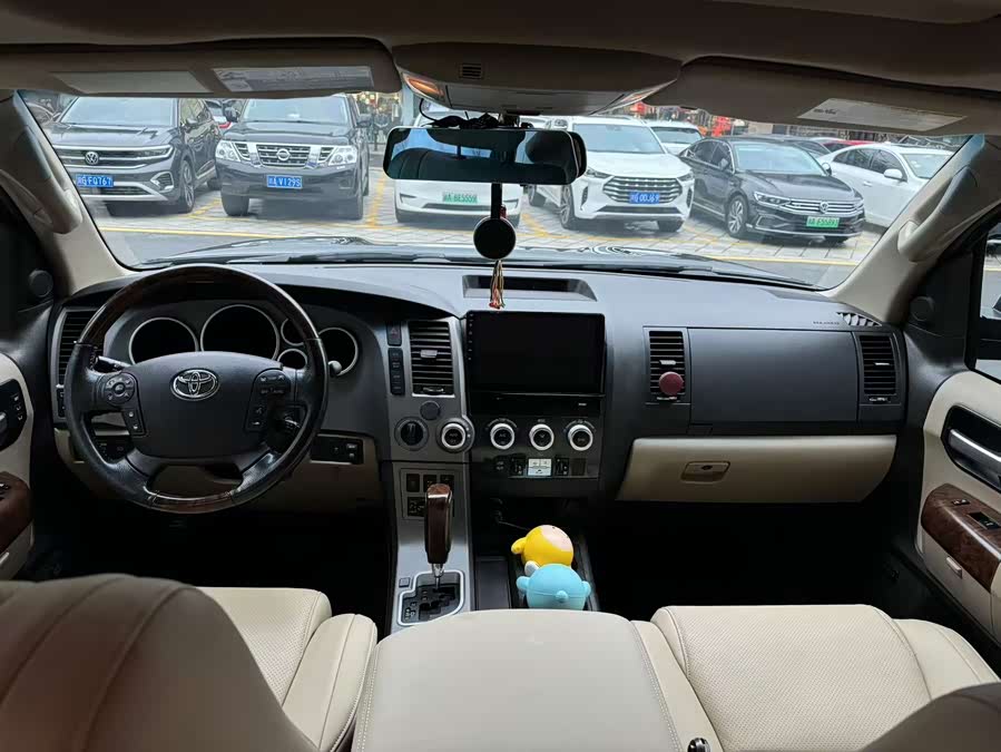 Toyota Sequoia 2010 #8 Toyota Sequoia 2010 immagine di auto #8