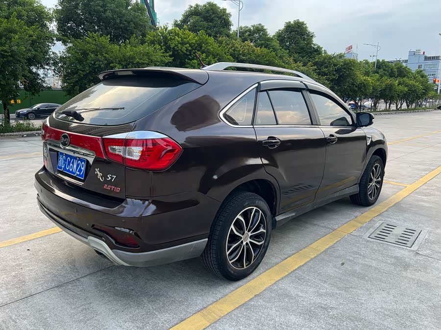 BYD S7 2014 car image #8