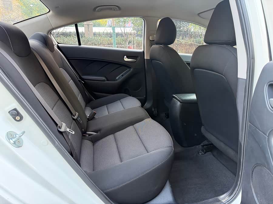 起亚 起亚K3 2018 汽车图片 #8