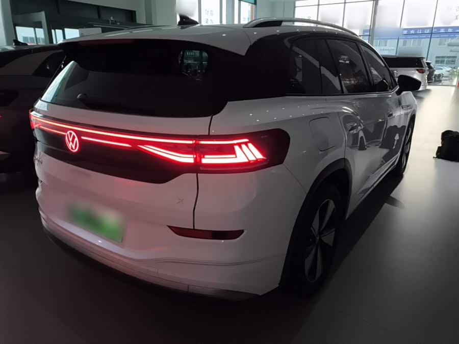 Volkswagen ID.6 X 2023 car image #8