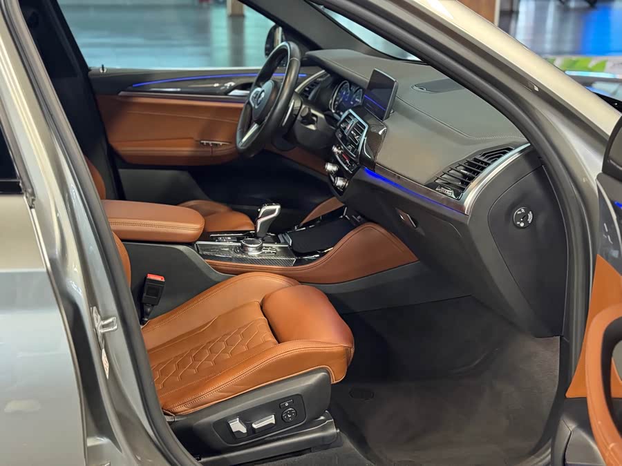 BMW X4 M 2019 #8 BMW X4 M 2019 car image #8