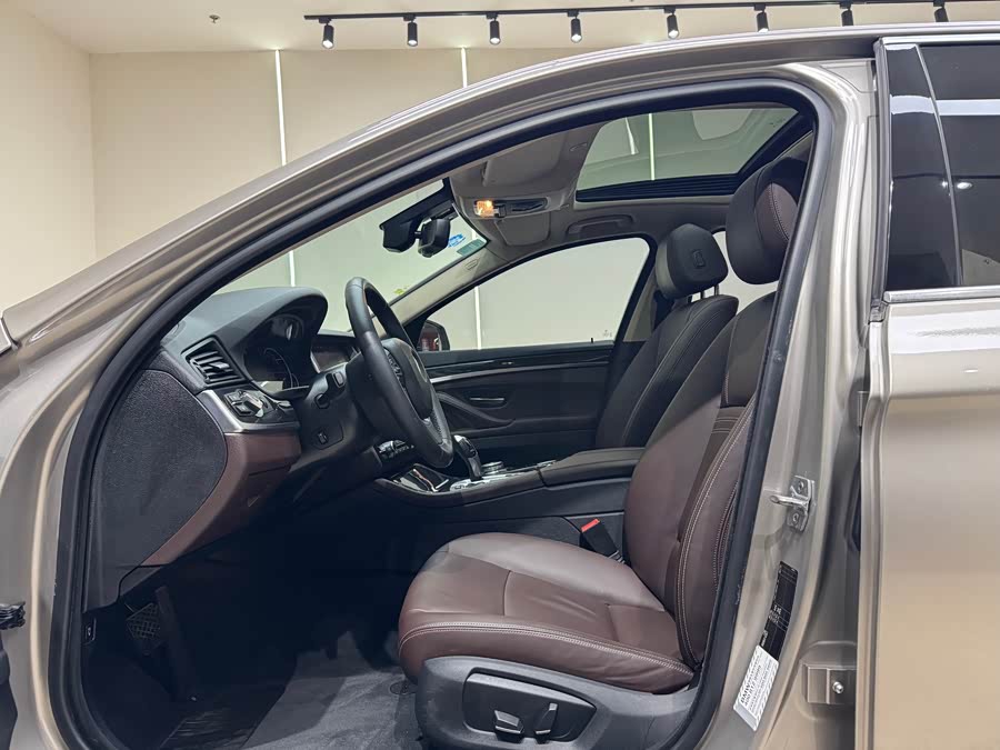 BMW 5 Series 2016 #8 BMW 5 Series 2016 car image #8