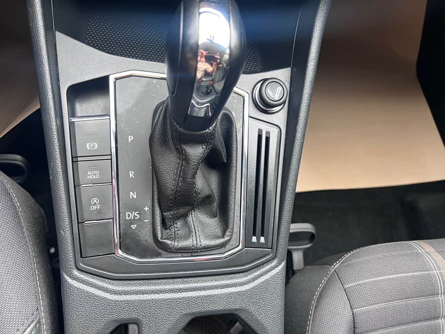 Volkswagen Lavida 2021 car image #8