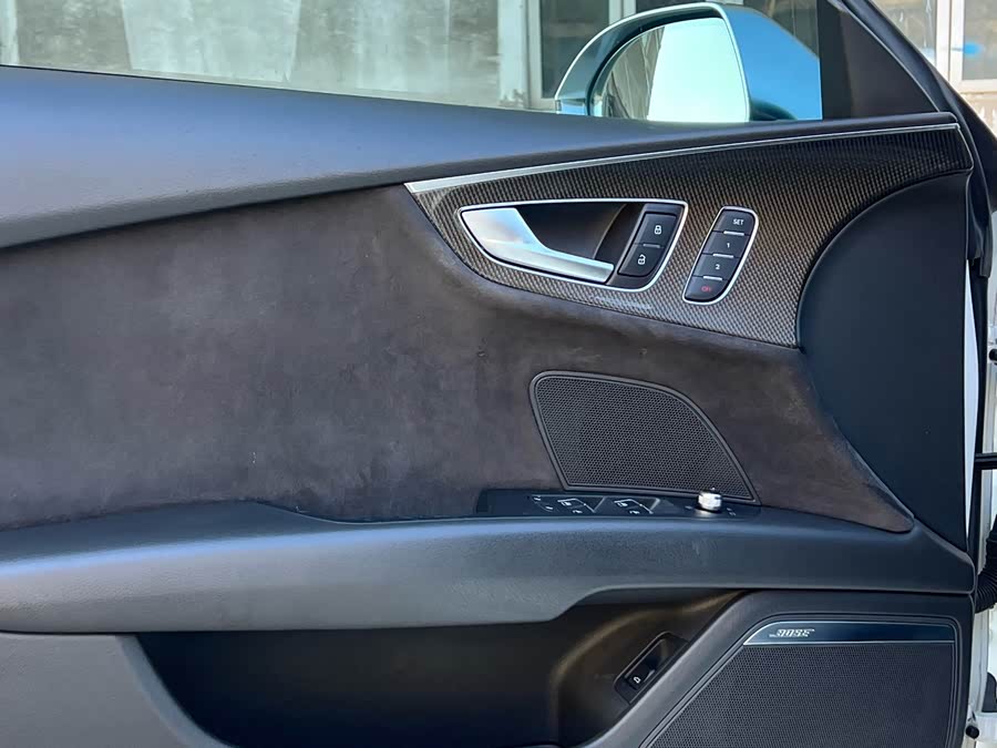 Audi S7 2013 car image #8