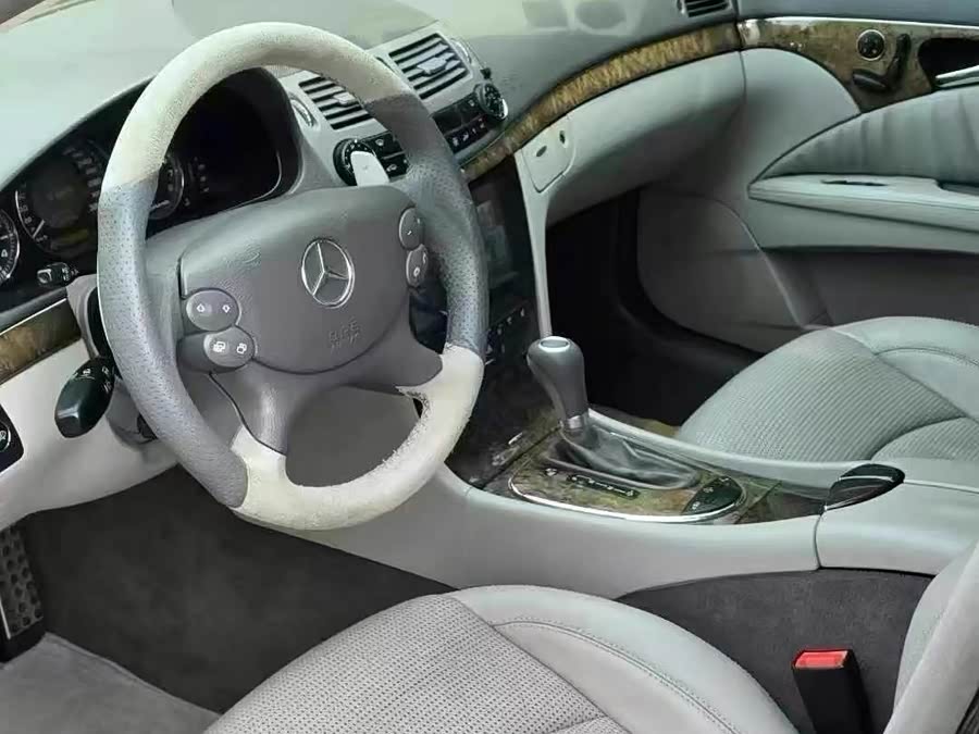 Mercedes-Benz E AMG 2008 immagine di auto #8