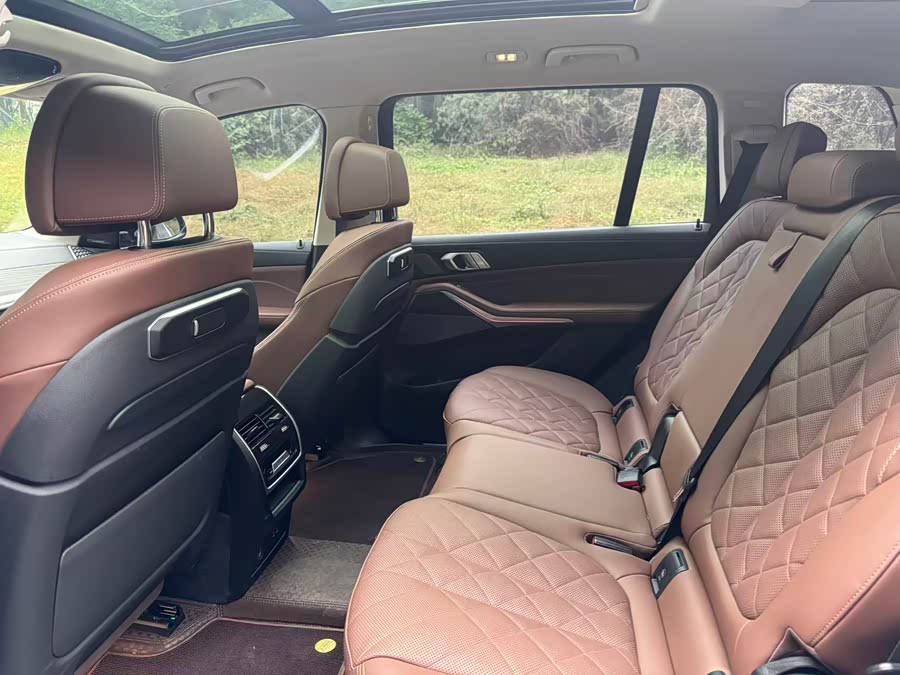 BMW X7 2023 #8 BMW X7 2023 car image #8