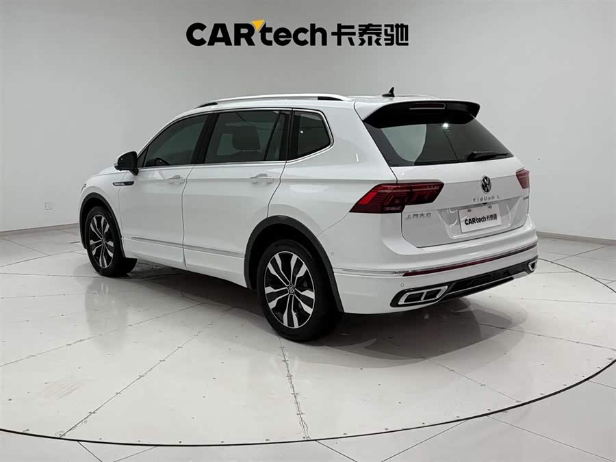 Volkswagen Tiguan L 2024 car image #8