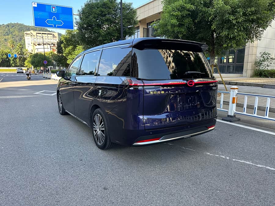 GAC Trumpchi E8 New Energy 2024 #8 GAC Trumpchi E8 New Energy 2024 car image #8