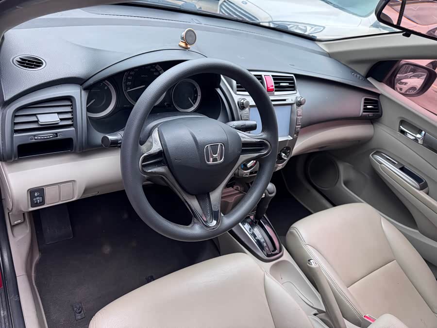 Honda City Classic 2013 #8 Honda City Classic 2013 car image #8