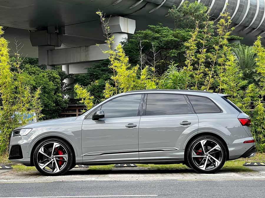 Audi SQ7 2024 immagine di auto #8