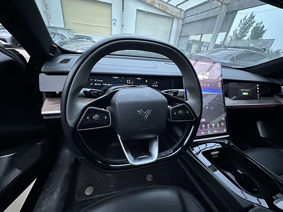 哪吒汽车 哪吒S 2023 汽车图片 #8