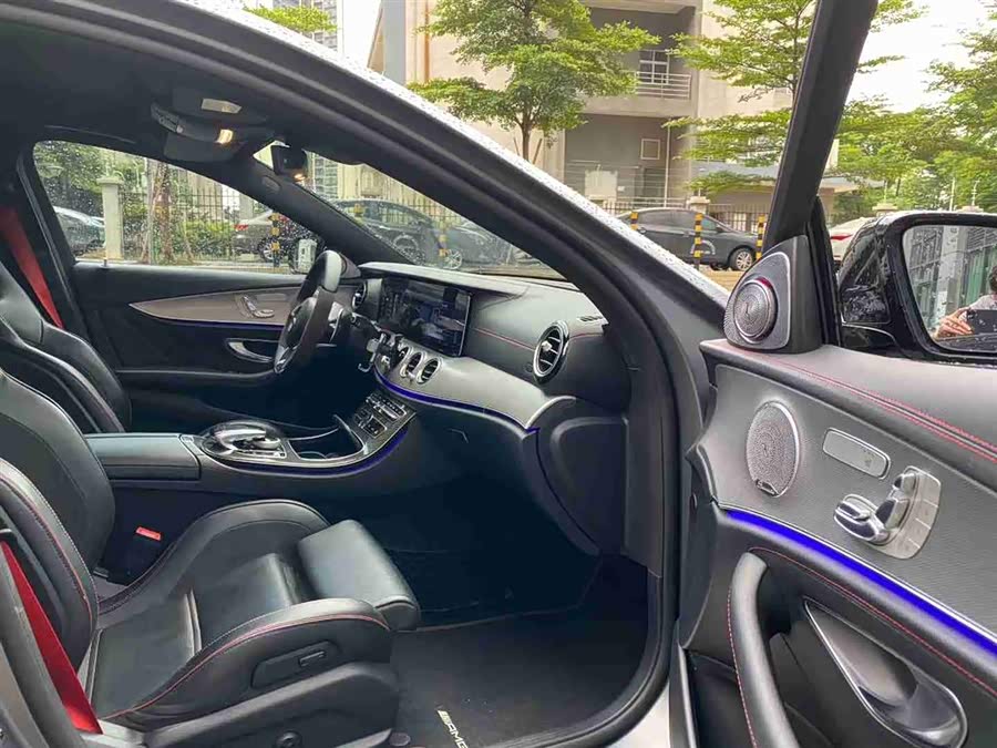 Mercedes-Benz E AMG 2017 صورة سيارة #8