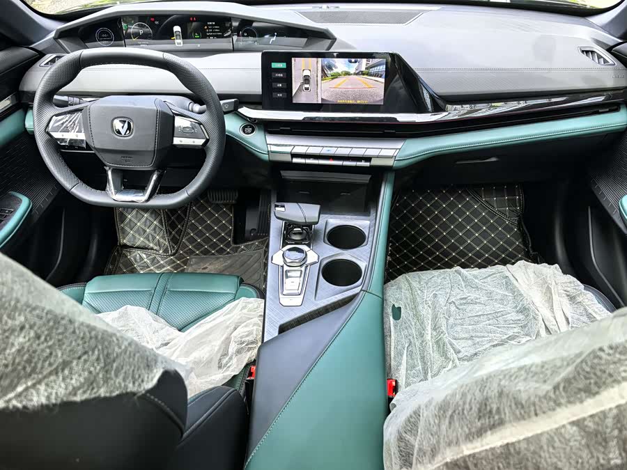 Changan UNI-V iDD 2025 #8 Changan UNI-V iDD 2025 car image #8