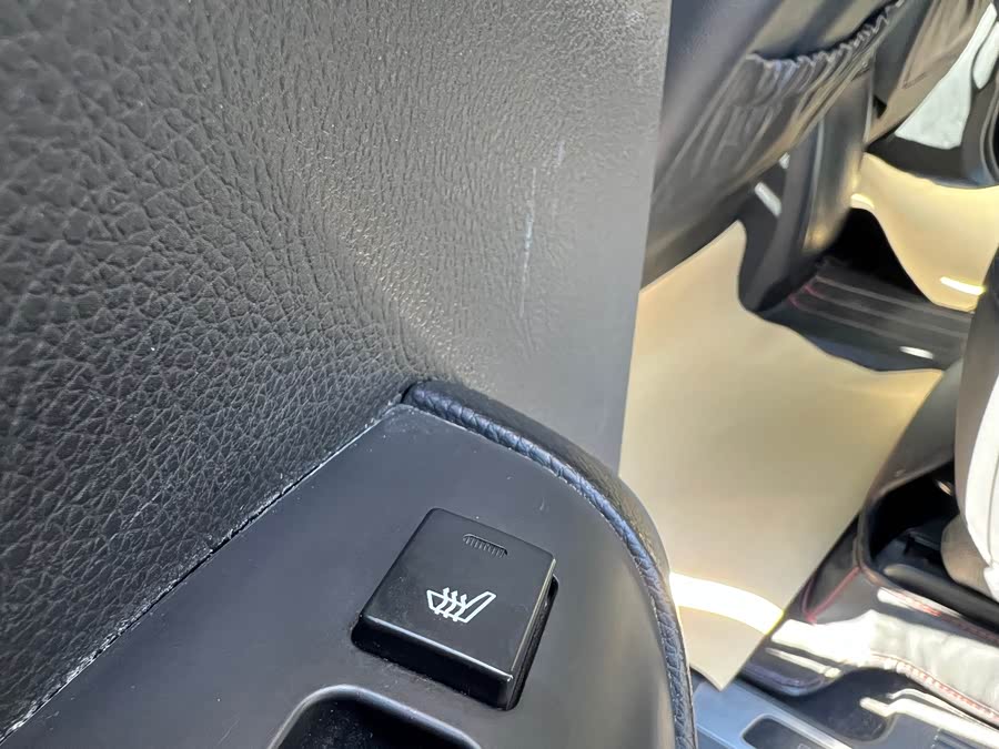 Kia Mohave 2015 изображение автомобиля #8