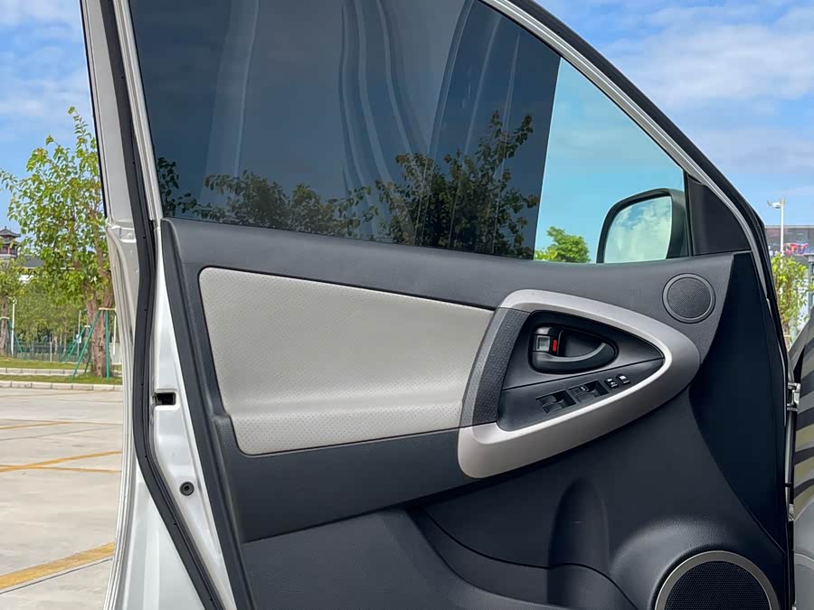 Toyota RAV4 (Imported) 2008 #8 Toyota RAV4 (Imported) 2008 image de voiture #8