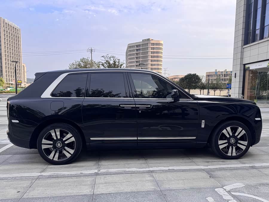 劳斯莱斯 库里南 2021 汽车图片 #8