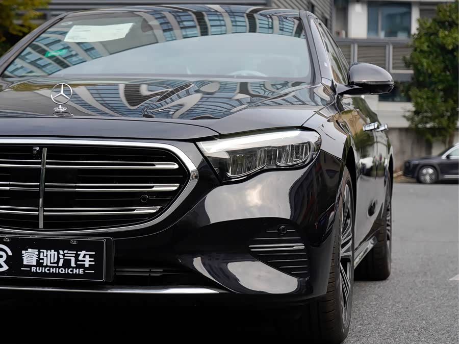 Mercedes-Benz E Class New Energy 2023 car image #8