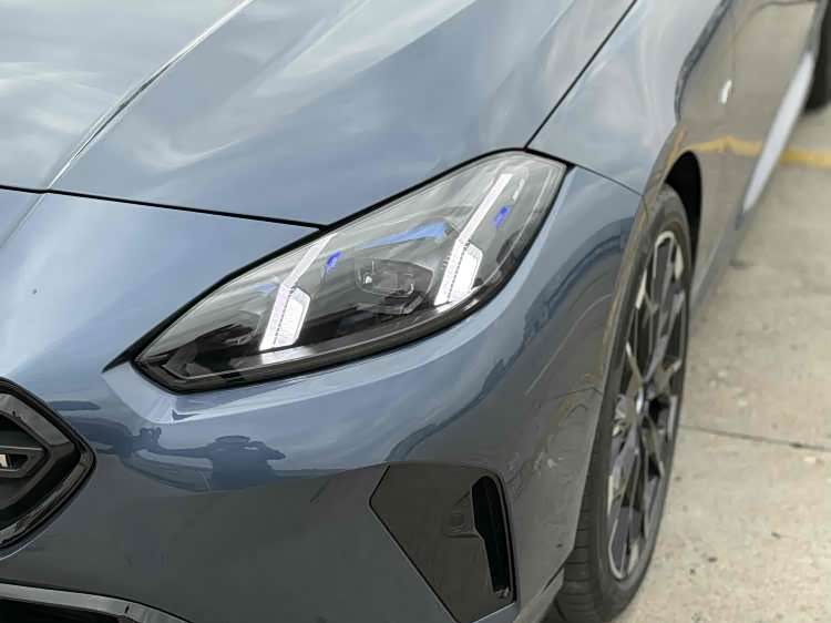 BMW M235L 2025 car image #8