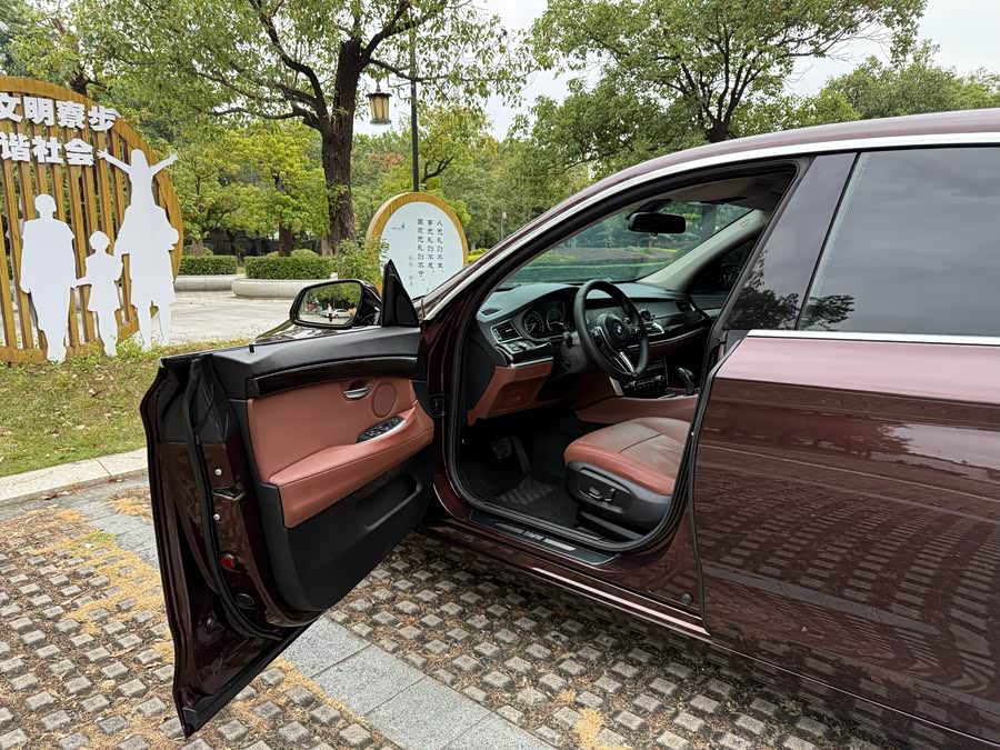 BMW 5 Series GT 2014 #8 BMW 5 Series GT 2014 immagine di auto #8