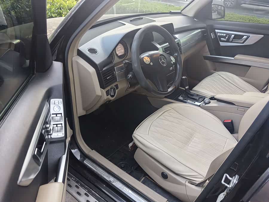 Mercedes-Benz GLK Class (Imported) 2011 #8 Mercedes-Benz GLK Class (Imported) 2011 car image #8