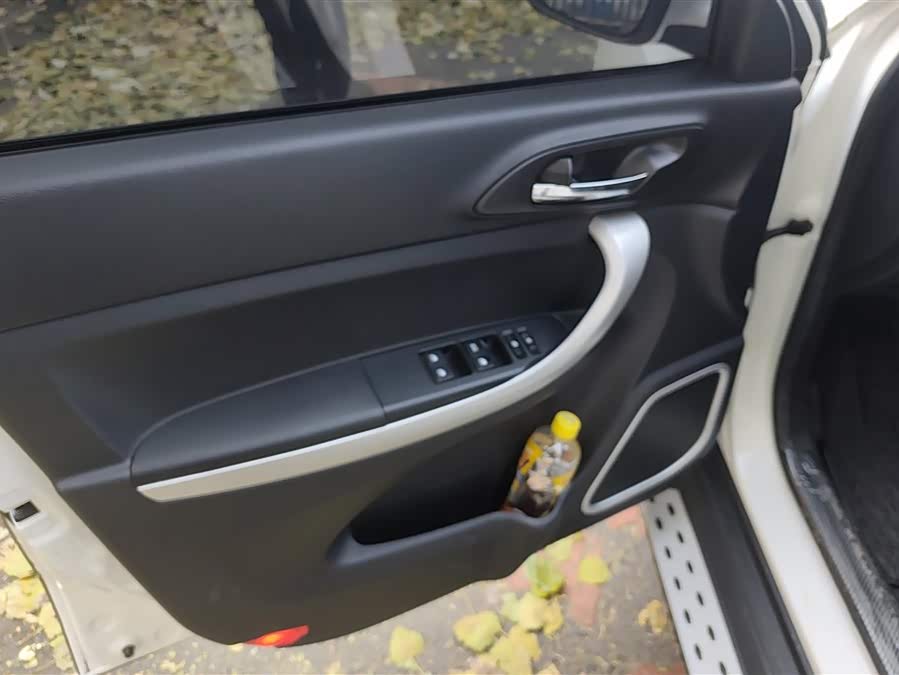 Changan CS35 2017 car image #8