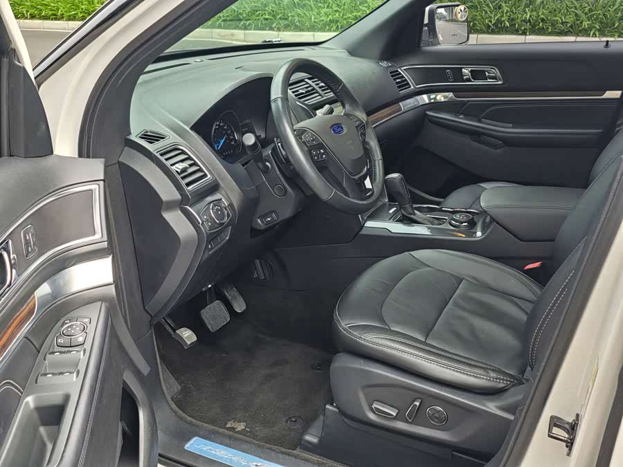 Ford Explorer (Imported) 2018 #8 Ford Explorer (Imported) 2018 car image #8