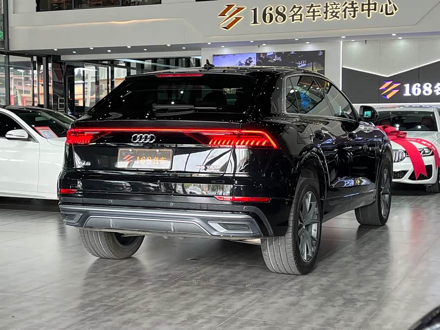 Audi Q8 2023 immagine di auto #8