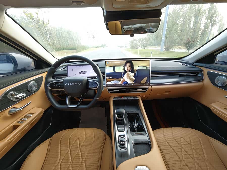 Chery Arrizo 8 Pro 2025 immagine di auto #8