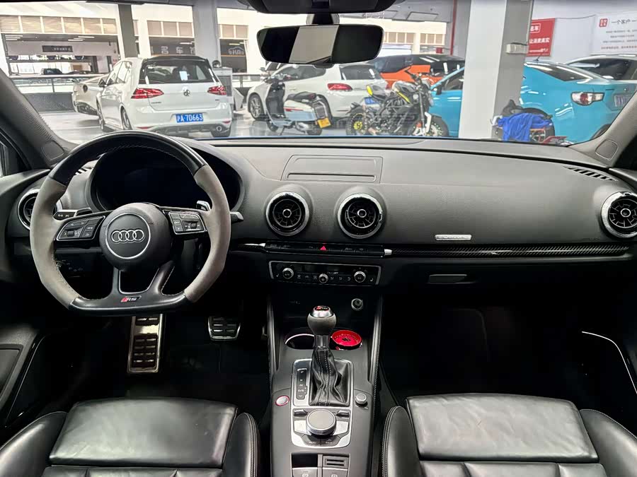 Audi RS 3 2018 #8 Audi RS 3 2018 car image #8