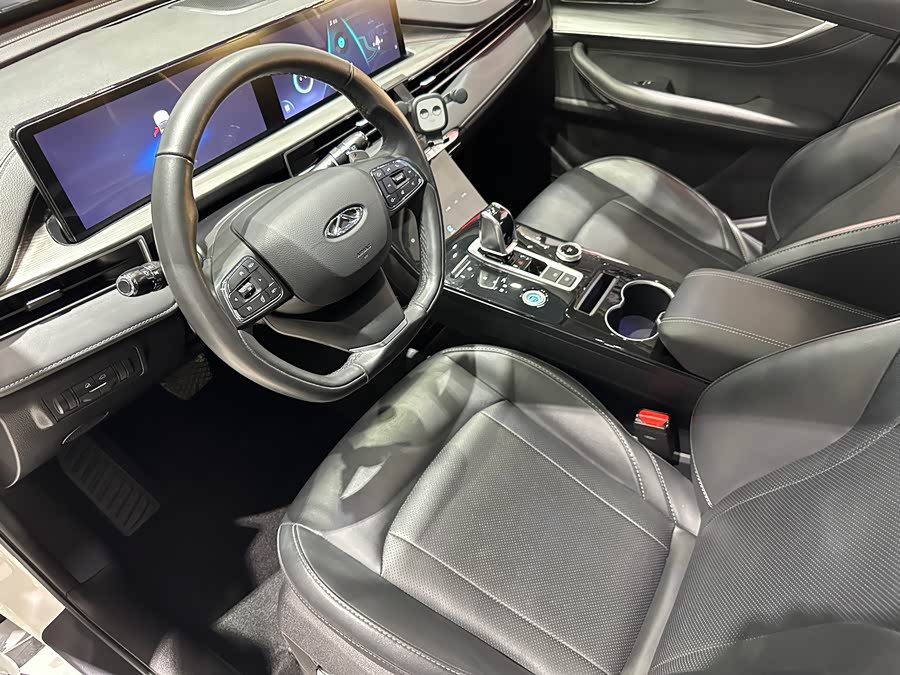 Chery Tiggo 8 Plus 2022 car image #8