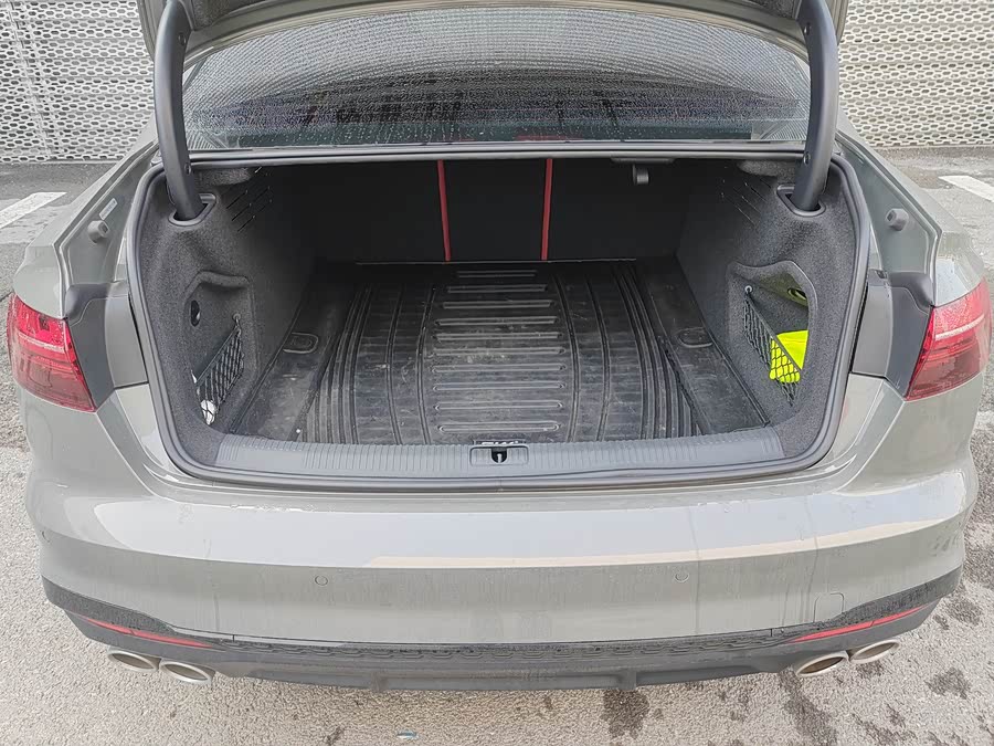 Audi S4 2023 صورة سيارة #8