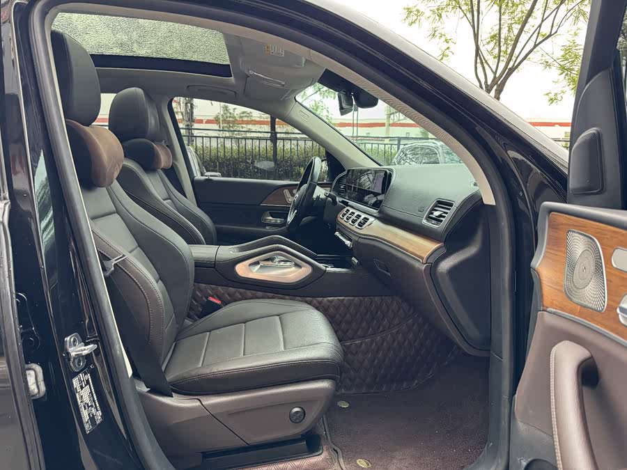 Mercedes-Benz GLE Class New Energy 2022 car image #8